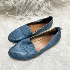 Bueno Blue Leather Women's Shoes size 39